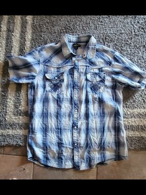 Helix Men's Light Blue Plaid Short Sleeve Button-Up Shirt